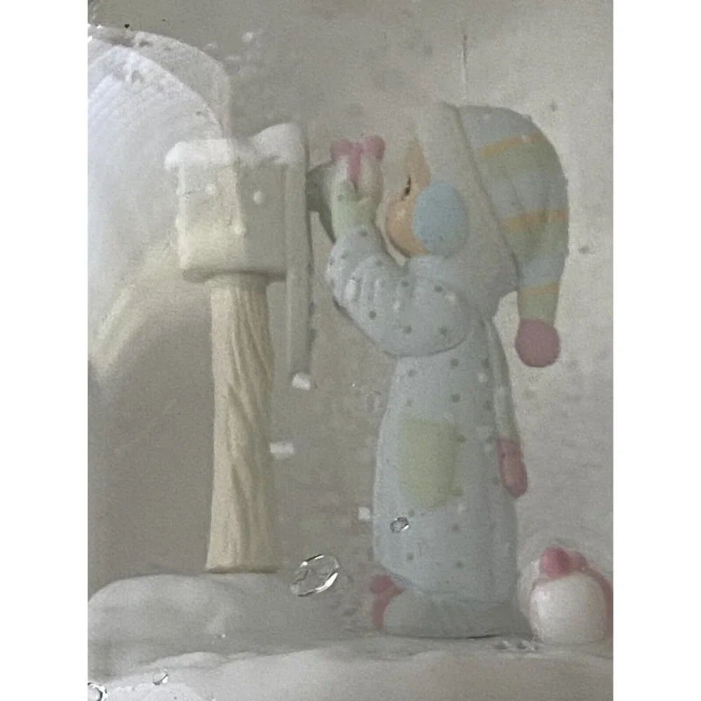 Vintage 1986 Precious Moments I'm Sending You a‎ White Christmas Snow Globe EUC